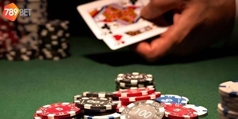 Xì Tố Là Gì? Tìm Hiểu Quy Tắc Và Cách Chơi Tại 789bet 4 Phân tích bài và đọc tình huống giúp bạn hiểu rõ xì tố là gì