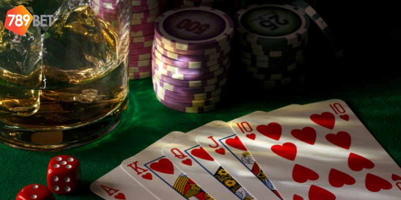 Giao diện đẹp và nhiều phần thưởng hấp dẫn