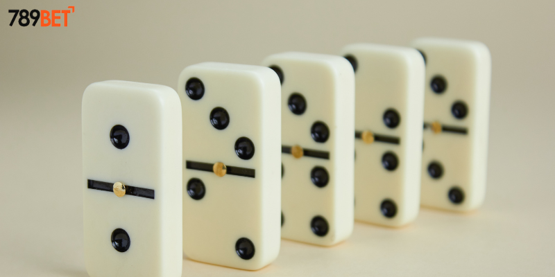 Quan sát và phân tích ván chơi